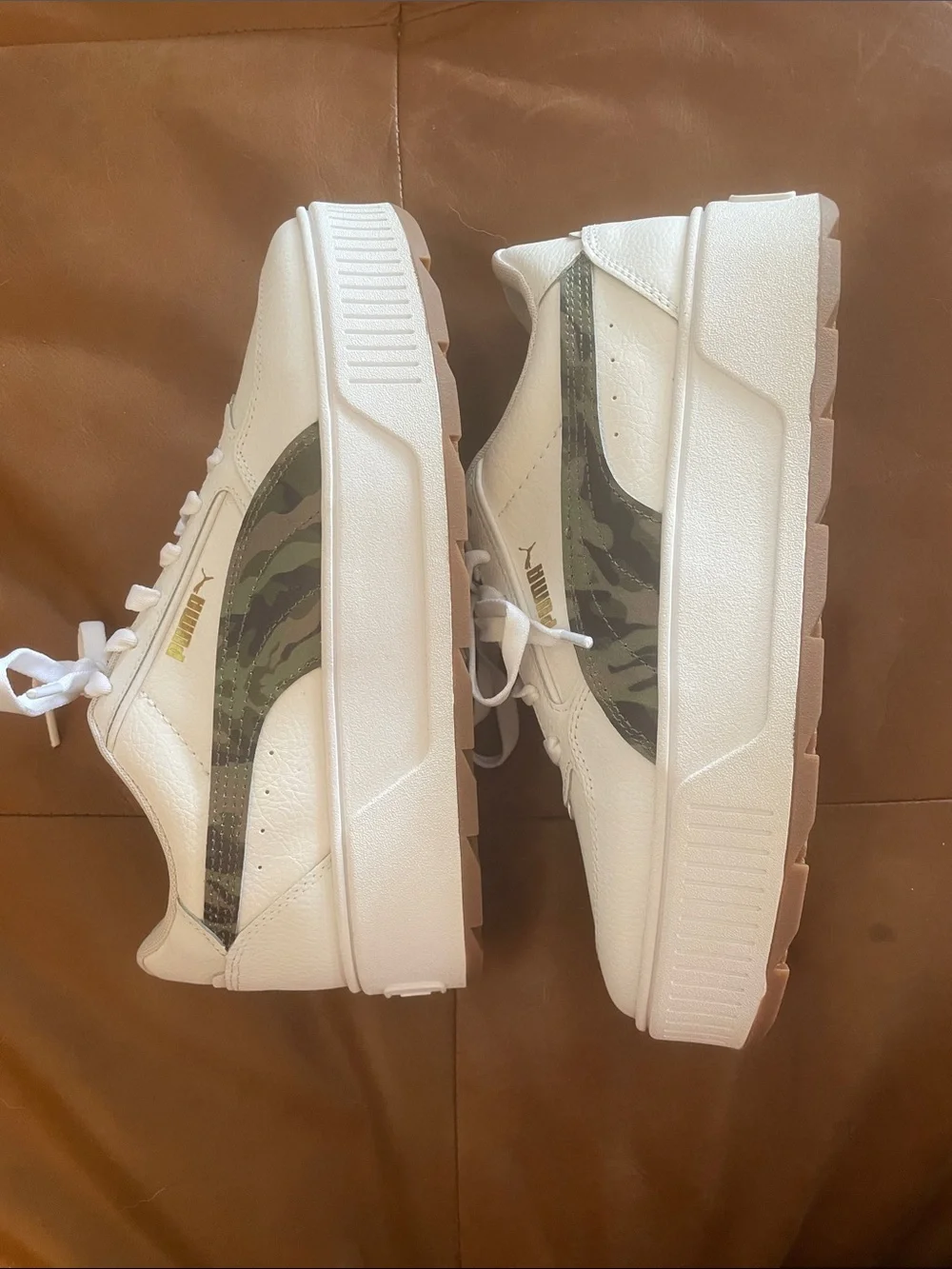 Puma White Sneakers with Green Camo Formstrip, Brand new - Picture 4 of 4